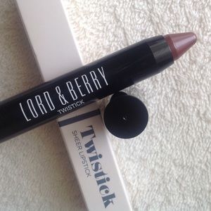 Lord & Berry Twistick, shade Must-Have